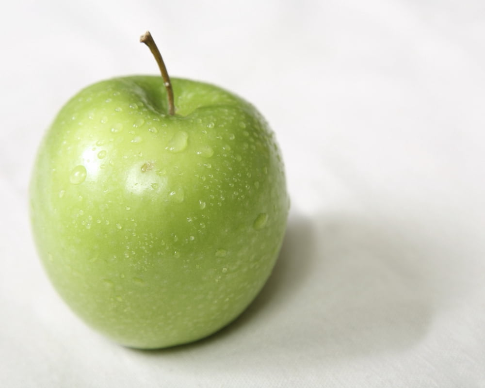 Close-Up Of Green Apple Canvas Art - Natasha Paterson Design Pics (17 x 13)