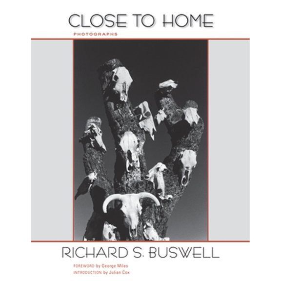 Pre-Owned Close to Home: Photographs (Hardcover)
