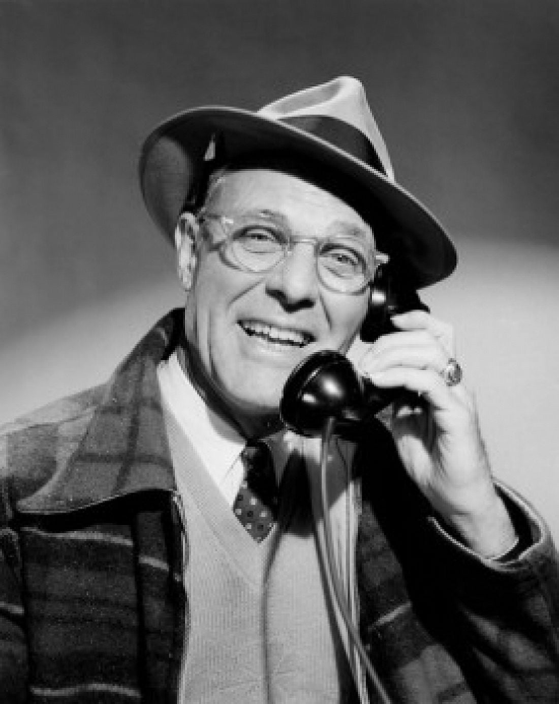 Close-up of a businessman talking on the telephone Canvas Art - (18 x 24)