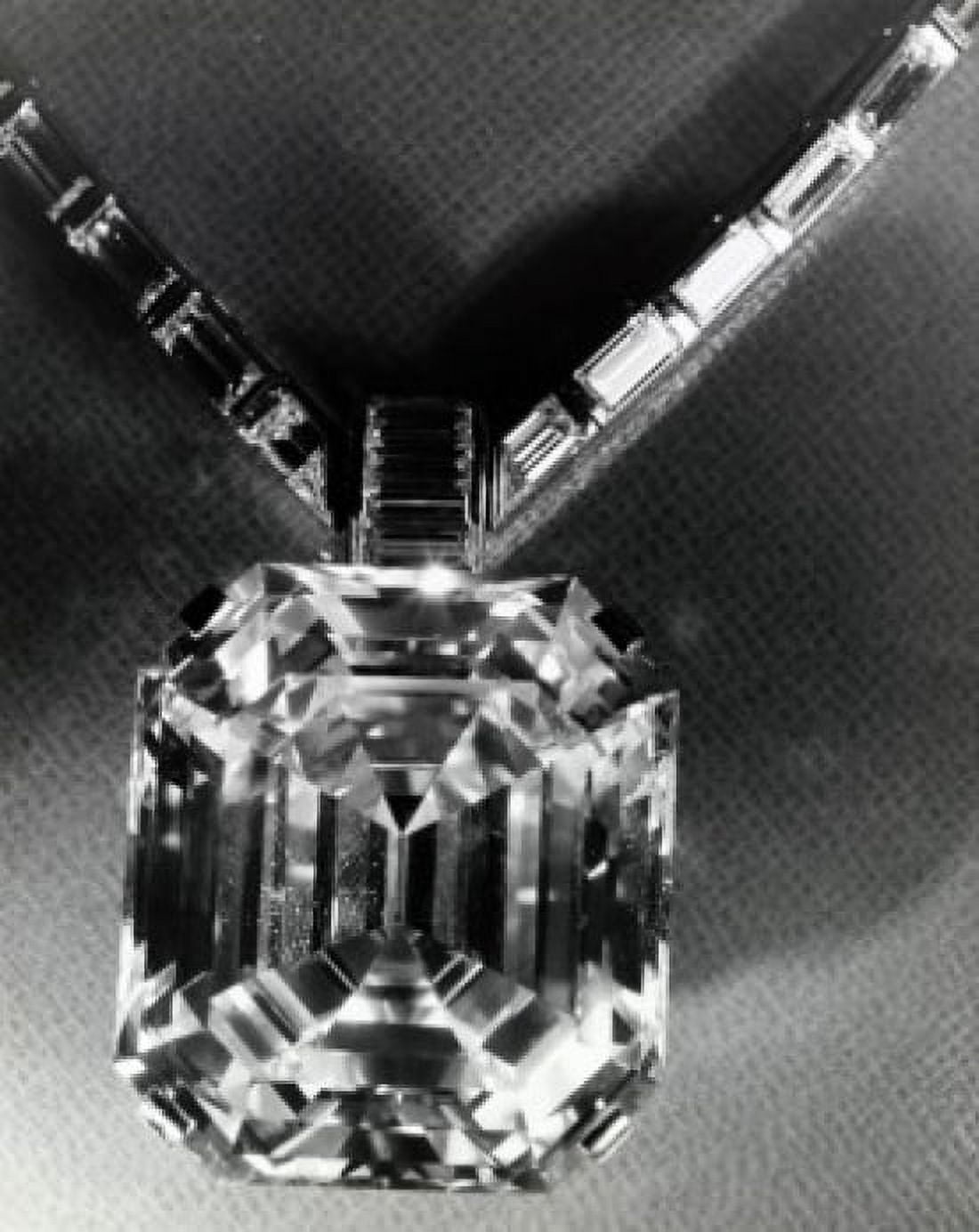 Close-up of a diamond necklace Canvas Art - (18 x 24)
