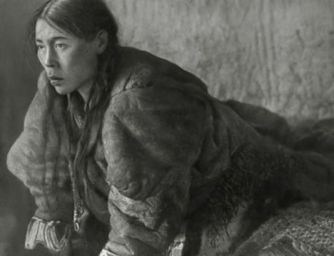 Close-up of an mid adult Eskimo woman during childbirth Canvas Art - (18 x 24)