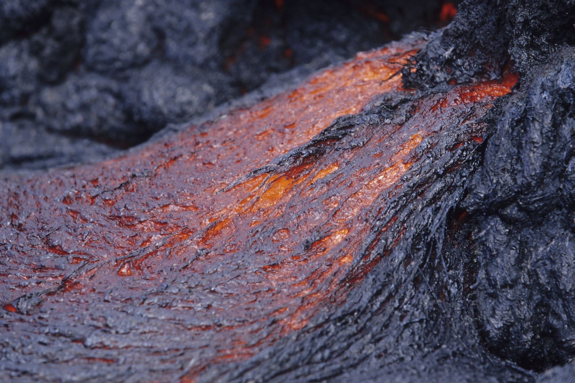 Close-up of lava flow Kilauea volcano Big Island Hawaii Canvas Art - Richard RoscoeStocktrek Images (18 x 12)