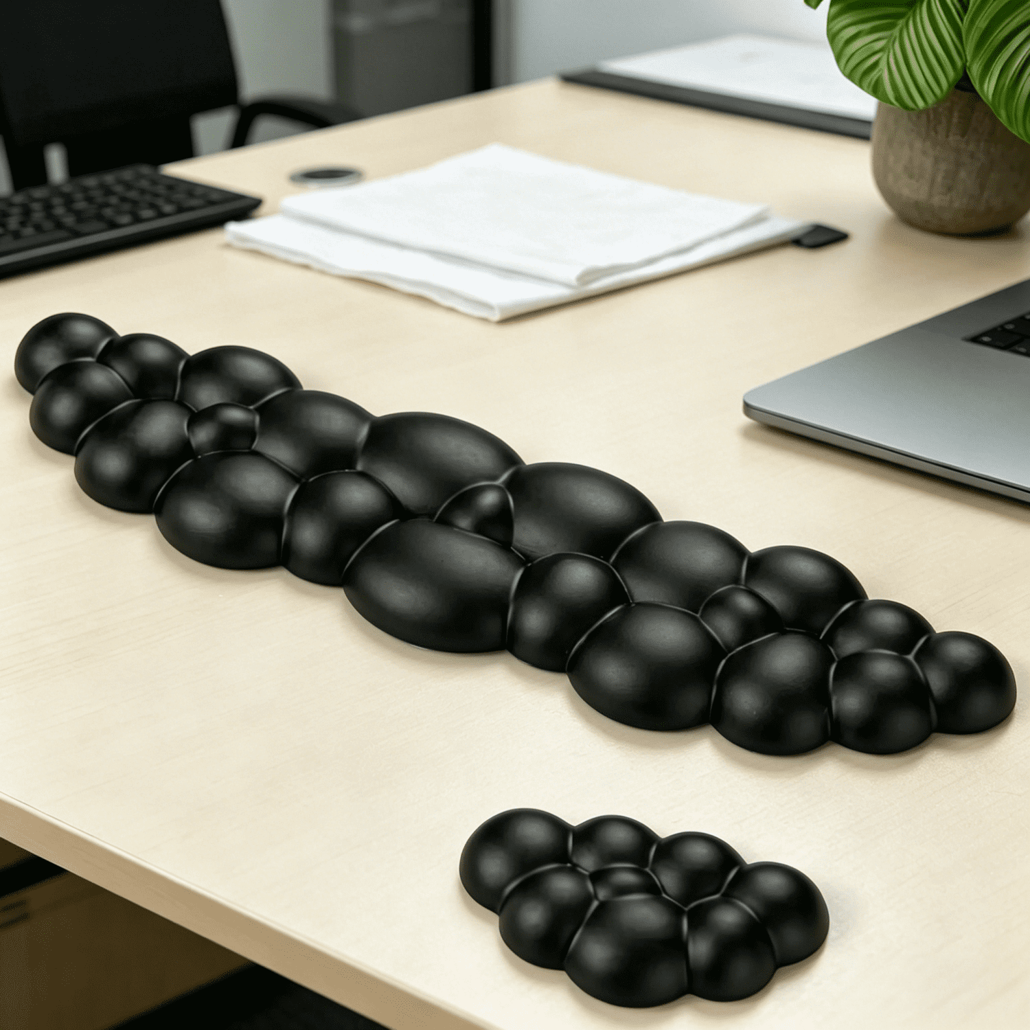 Cloud Mouse Pad with Wrist Rest,Ergonomic Cloud Wrist Rest with Non-Slip Base, PU Leather Memory Foam Mouse Pad Wrist Support for Keyboard and Mouse, Pain Relief for Typing, Gaming, Black