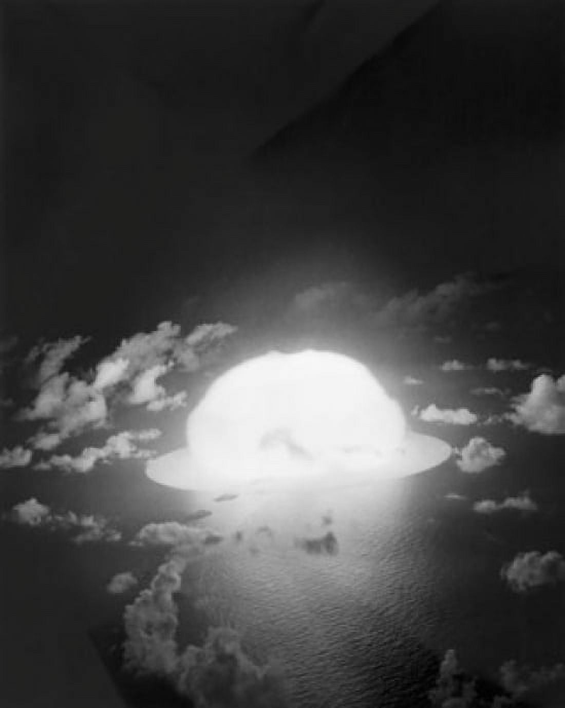 Cloud formed by an atomic bomb explosion Enewetak Marshall Islands 1951 Canvas Art - (18 x 24)