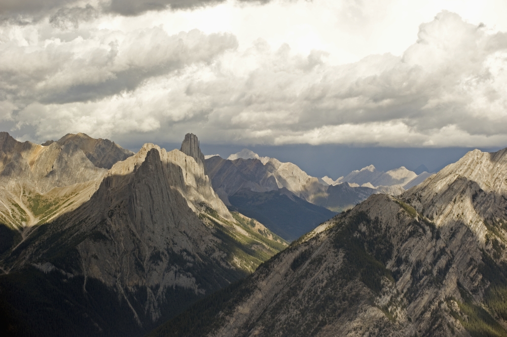 Cloud over rugged mountain peaksBanff alberta canada Canvas Art - Jim Julien Design Pics (19 x 12)