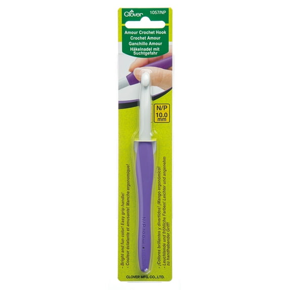 Clover Amour Crochet Hook, N/P (10mm)