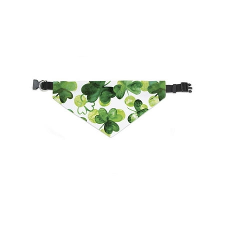 Clovers Pattern Bandana -Image by Shutterstock, Large