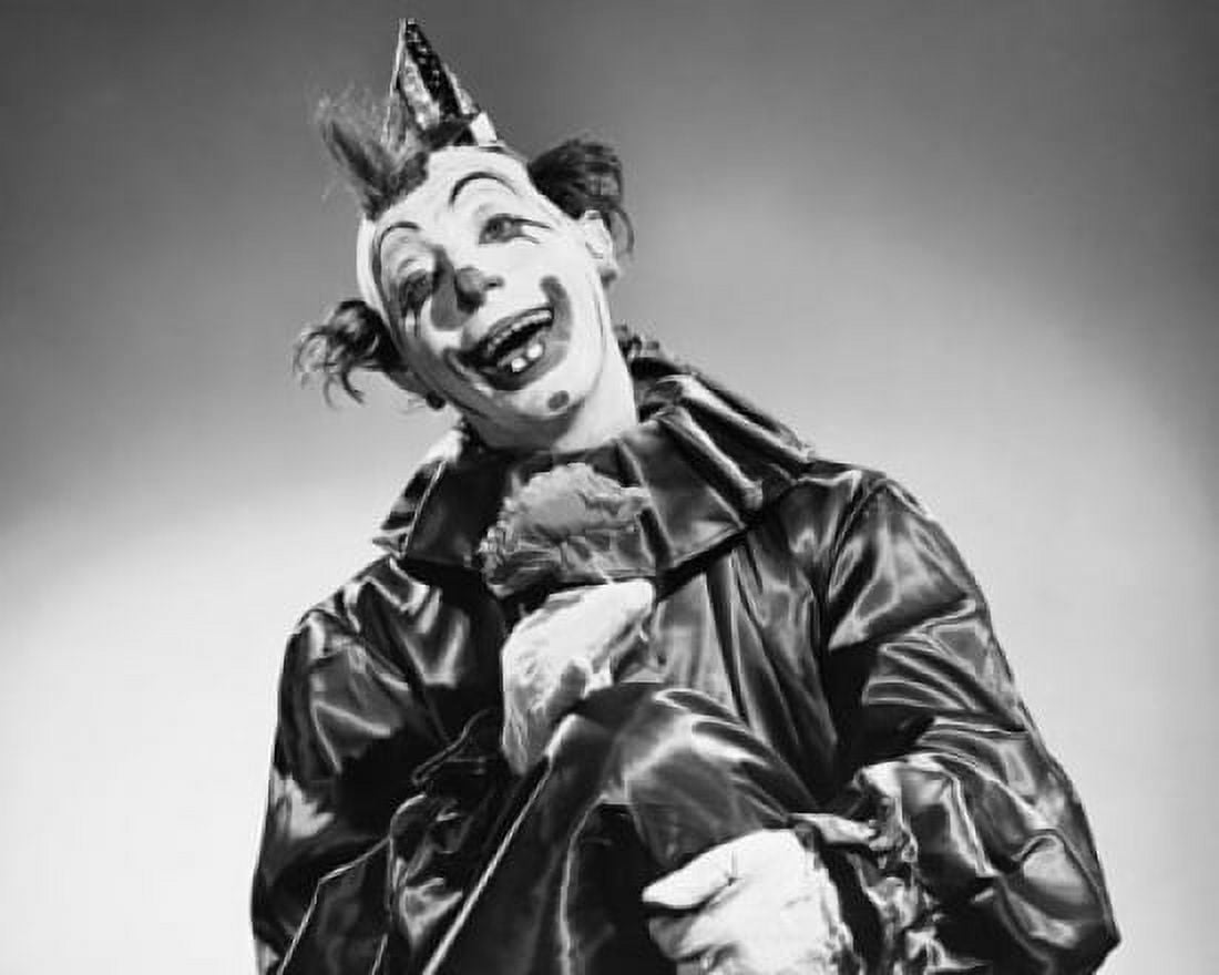 Clown smiling Canvas Art - (18 x 24)