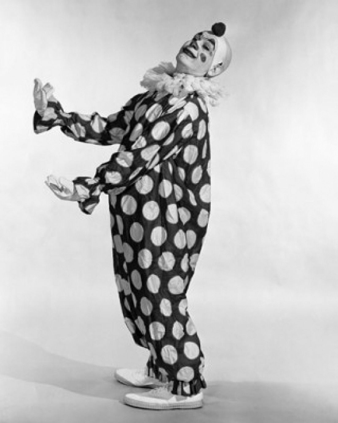 Clown standing and gesturing Canvas Art - (18 x 24)
