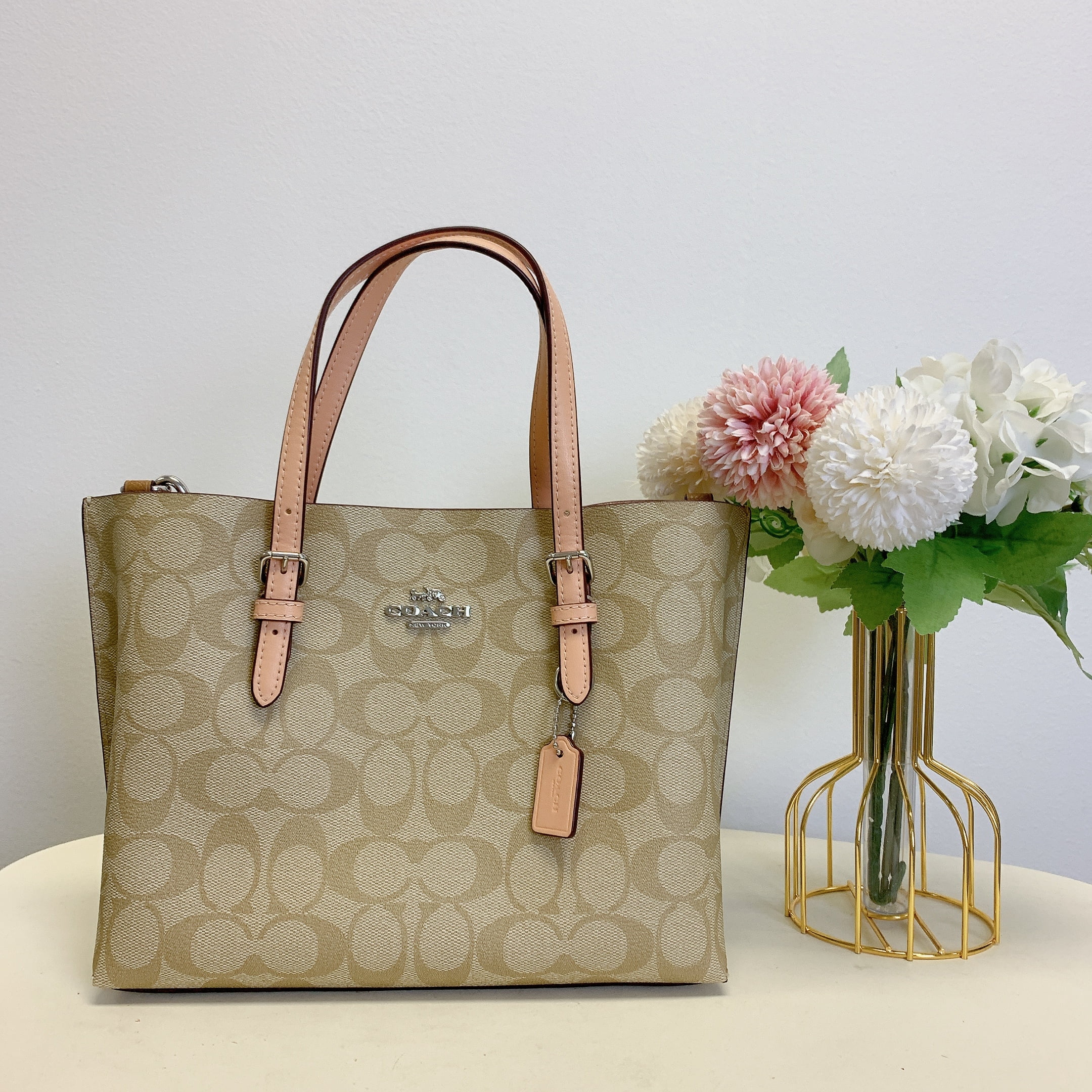 【春にピッタリ★Coach★Mollie Tote Bag 25 Signature Canvas】 COACH® Outlet | Mollie Tote Bag 25 In Signature Canvas With