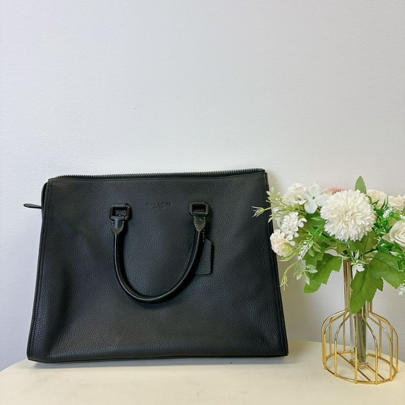 Coach CO243 Gotham Folio Bag IN Black