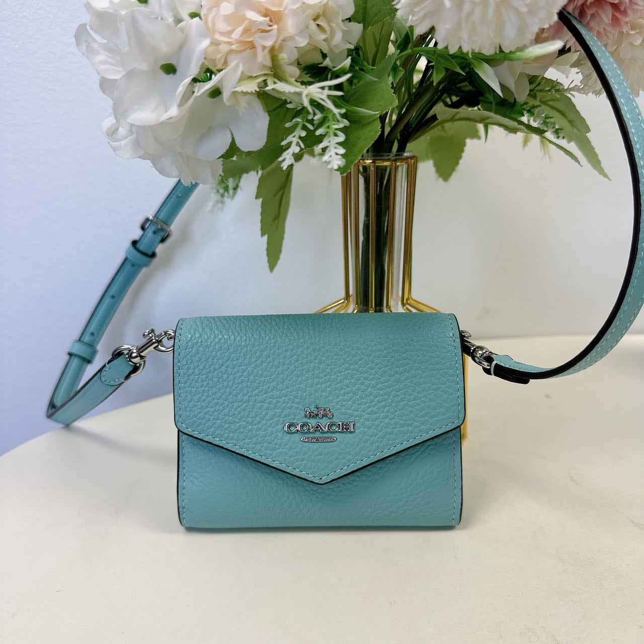 Coach mint green deals wallet