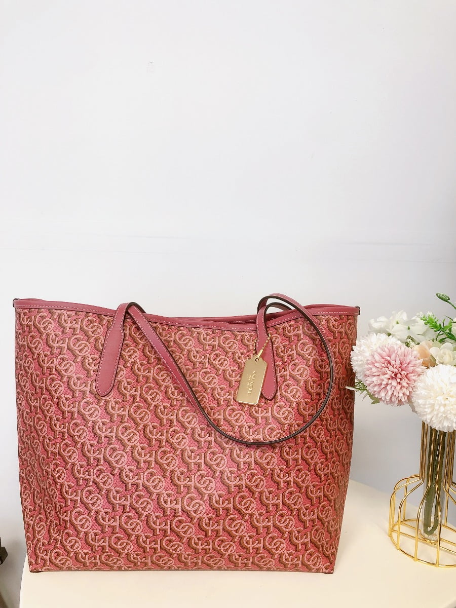 Coach In Signature Canvas with Rose Print City Tote Bag