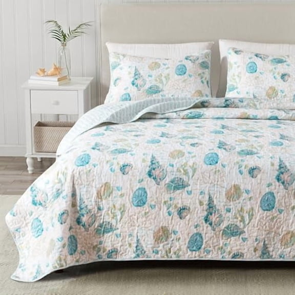 Coastal Quilt Set - 3-Piece King/California King Size Nautical Bedding Set - Lightweight, All-Season, Reversible Bedspread (Seashell)