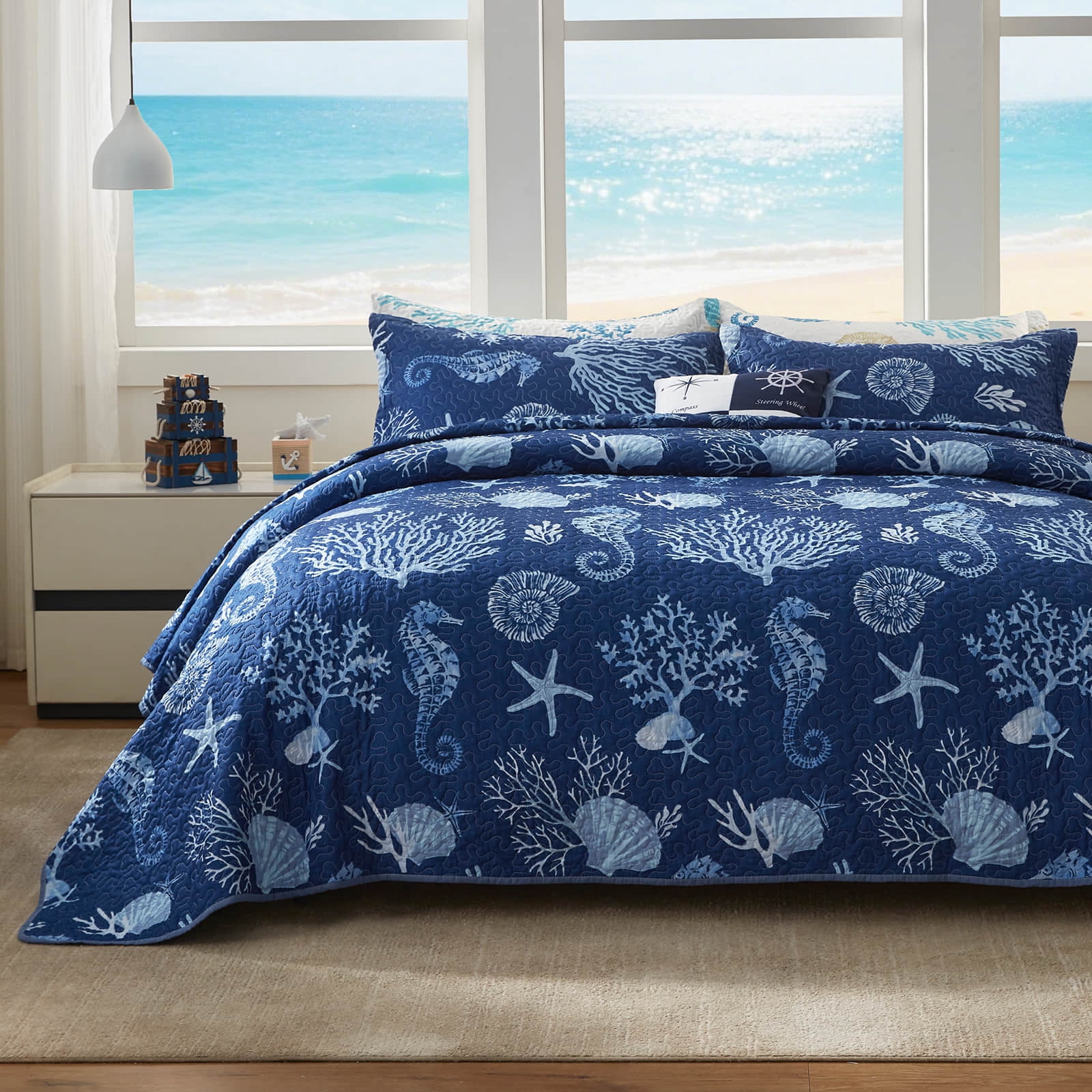 Coastal Quilt Set Full/Queen Size - Lightweight Microfiber Reversible Bedspread, 90''x98'', Navy, Includes 2 Shams