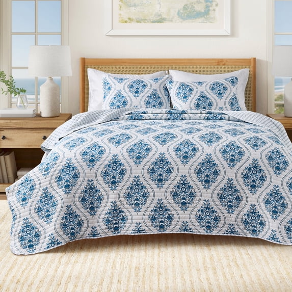 Coastal Quilt Set - Lightweight, Soft, All-Season - 2-Piece Reversible Nautical Bedding Set (Twin / Twin XL, Nautical Medallion)