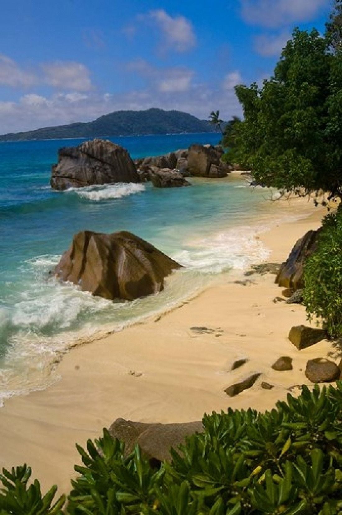 Coastal View of La Digue Island Seychelles Canvas Art - Alison Wright DanitaDelimont (11 x 17)