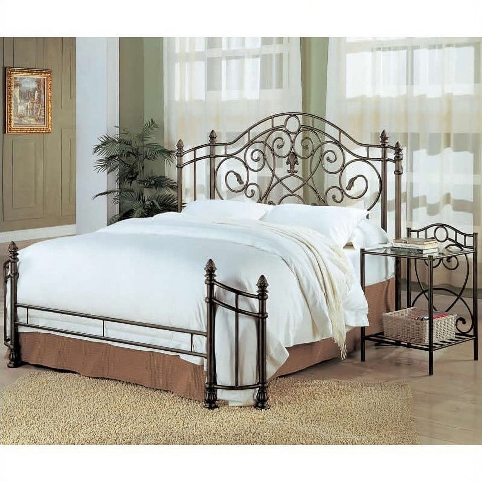 Coaster Beckley Queen Spindle Headboard & Footboard in Antique Green ...