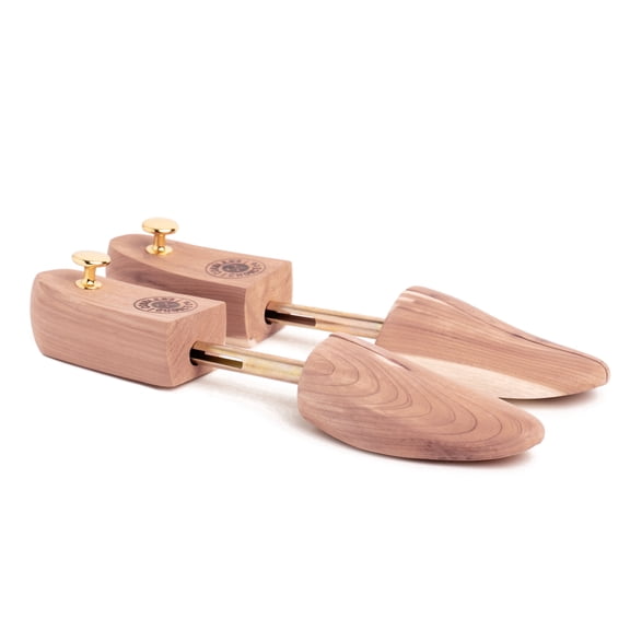 Cobbler's Choice Cedar Shoe Tree - Made With All Natural Aromatic Cedar Wood (Medium / Men's 8W - 10M)