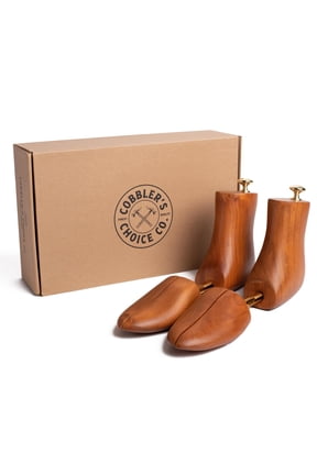 Co. Finest Quality Men’s Boot Tree – Varnished Natural Wood, Timeless Design, Signature Finish, Brown - Medium