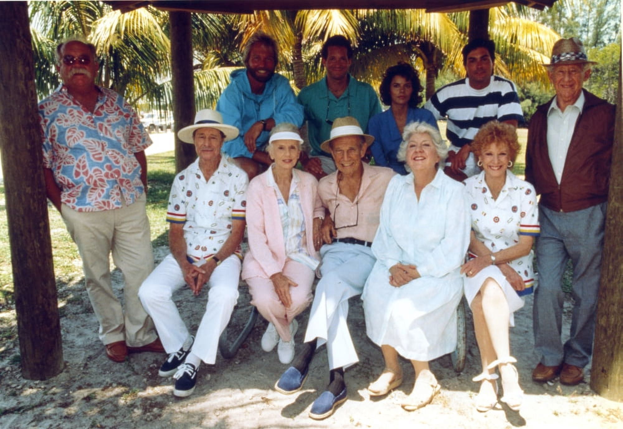 Cocoon Group Picture Under the Tree Photo Print (8 x 10) - Walmart.com