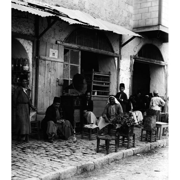 Coffee Shop With Gramophone History (24 x 36)