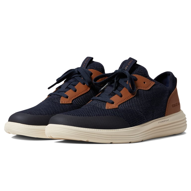 Cole Haan Men display picture 1