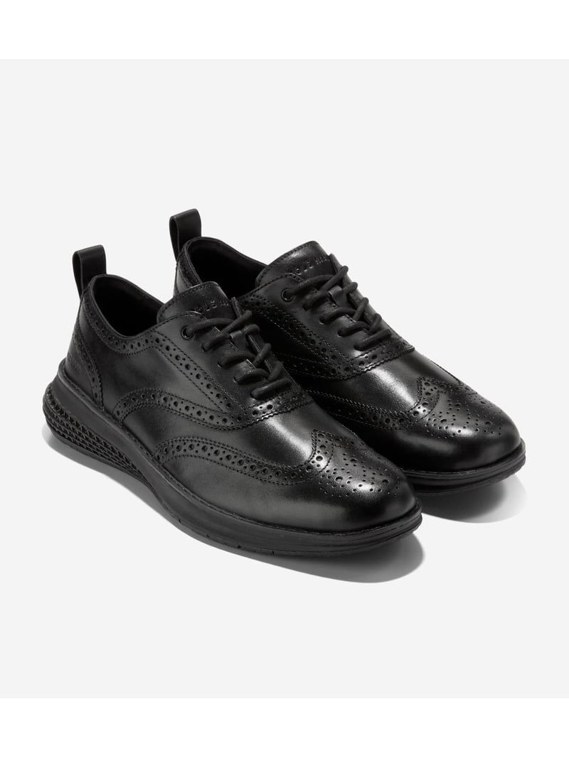 Cole Haan Men display picture 1