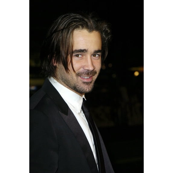 Colin Farrell At The Premiere Of Alexander At Grauman'S Chinese Theater, Los Angeles, Ca, November 16, 2004. (Photo: Michael Germana / Everett Collection) Photo Print (16 x 20)