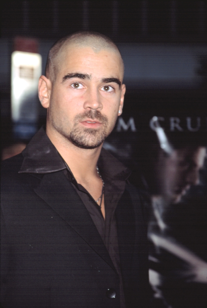 Colin Farrell At The Premiere Of Minority Report Canvas Art - (16 x 20)
