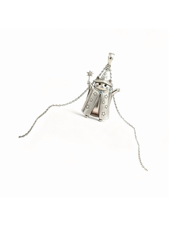 Collarbone Length Feline Charm Necklace with Wizard Hat Pendant, Silver Tone Alloy Jewelry for Daily Outfits, Social Looks and Gift Giving