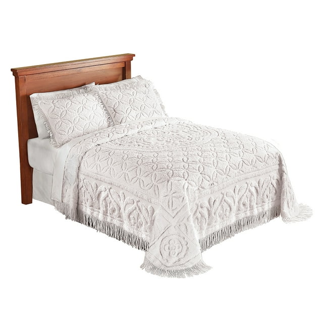 Elegant Victoria Queen Size Plush Chenille Bedspread with Fringe and