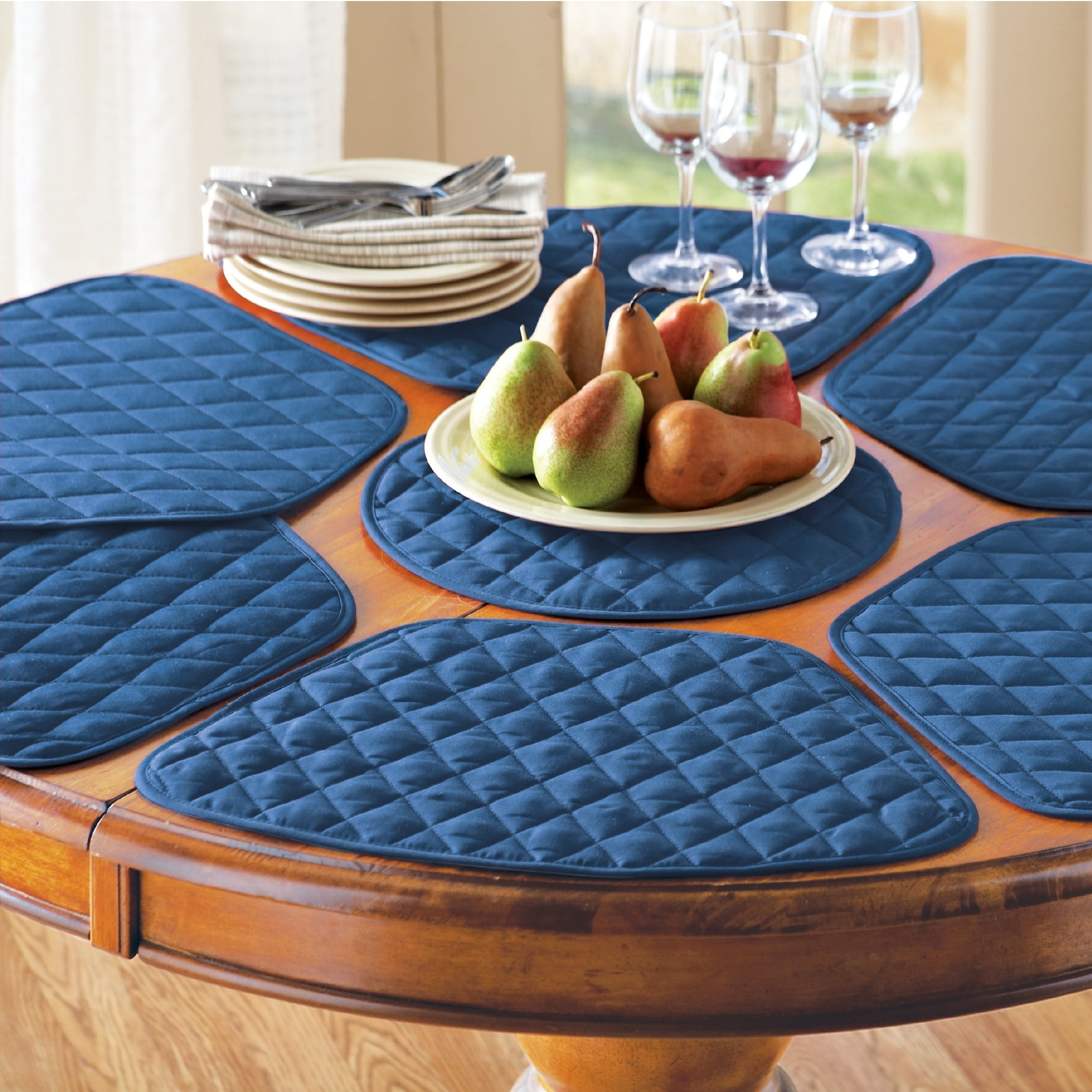 Blue Quilted Polyester 7-Piece Placemat and Centerpiece Set