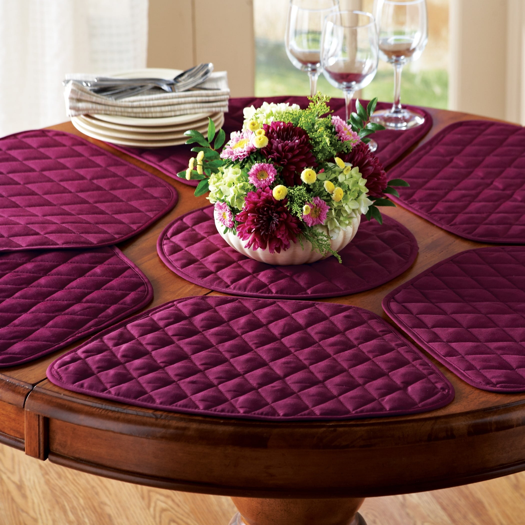 Burgundy Quilted 7-Piece Polyester Placemat and Centerpiece Set