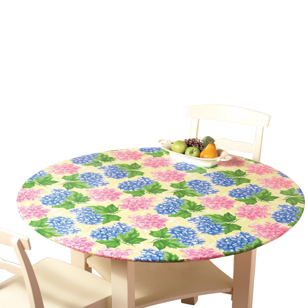 Hydrangea Patterned 68" Oval Vinyl Table Cover with Flannel Backing