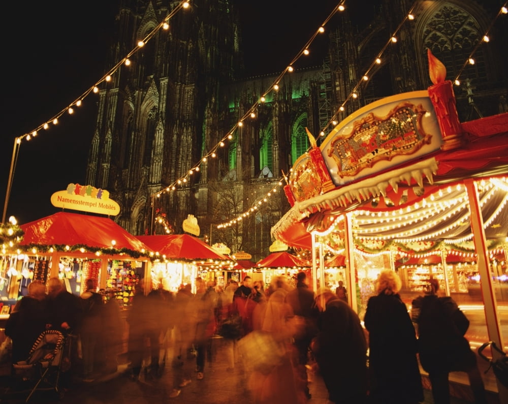 Cologne Cathedral And Christmas Market Canvas Art - Joe Beynon Design Pics (16 x 12)