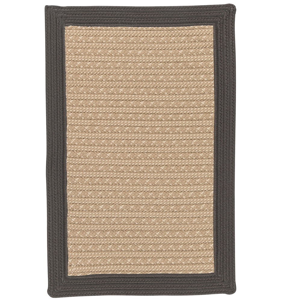 Casual Americana 5' x 7' Braided Gray and Beige Area Rug