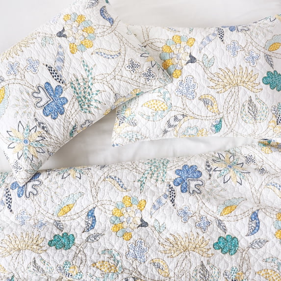 Colonial Williamsburg Brie Lagoon King Quilt