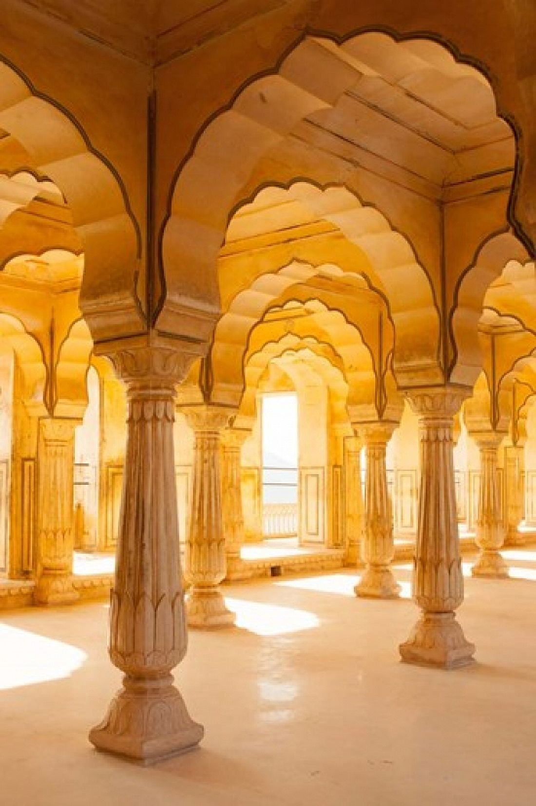 Colonnaded gallery Amber Fort Jaipur Rajasthan India Canvas Art - Inger Hogstrom DanitaDelimont (15 x 22)