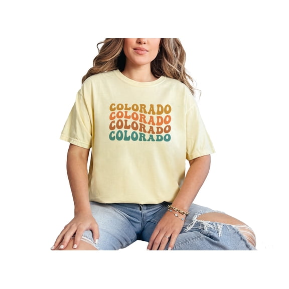 Colorado, America, US or USA State, Groovy Retro Wavy Text, Butter Comfort Colors T-Shirt, Large
