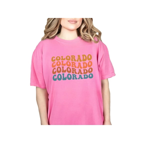 Colorado, America, US or USA State, Groovy Retro Wavy Text, Crunchberry Comfort Colors T-Shirt, XL