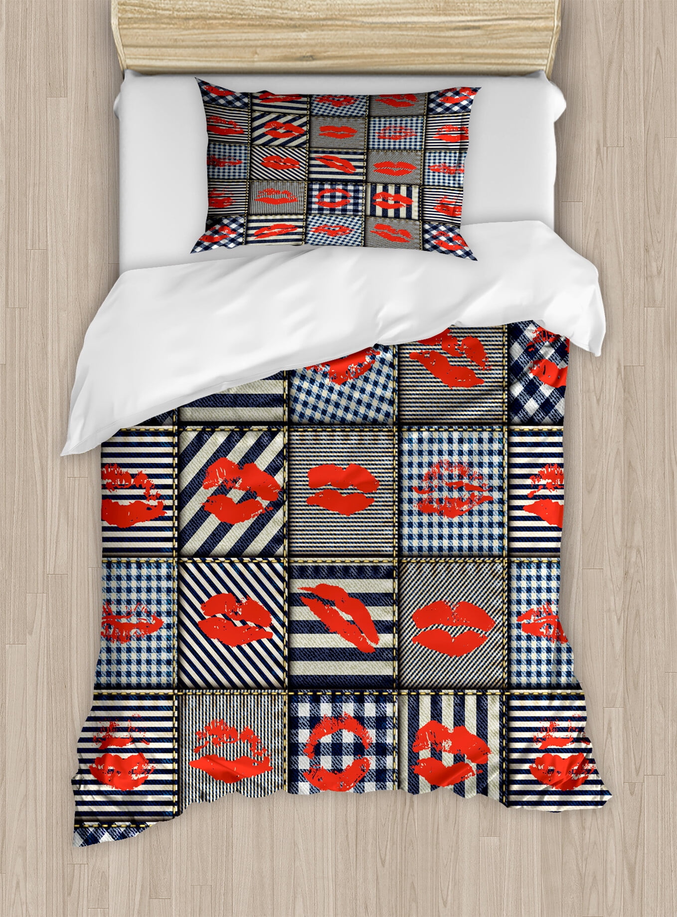 Twin Black and Red Patchwork Kiss Duvet Cover Set