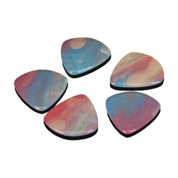 Colorful Smooth Strumming Resin Guitar Picks Flexible Resin Construction Suitable for Speed Stability and Performances