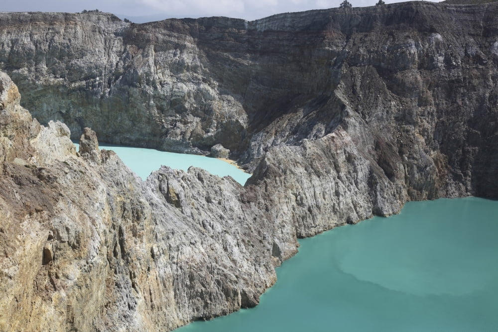 Colourful crater lakes of Kelimutu volcano Flores Island Indonesia Canvas Art - Richard RoscoeStocktrek Images (18 x 12)