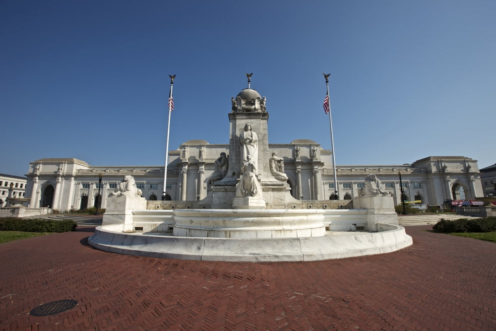 Columbus Fountain at Union Station Washington DC USA Canvas Art - Terry MooreStocktrek Images (35 x 23)
