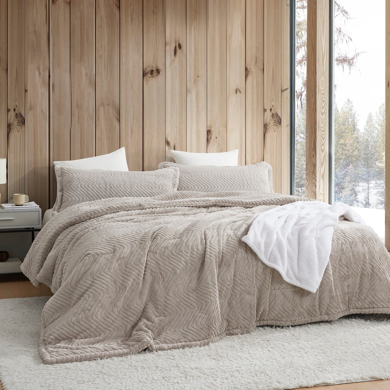Alpine Skiing Oversized King Reversible Plush Comforter Set