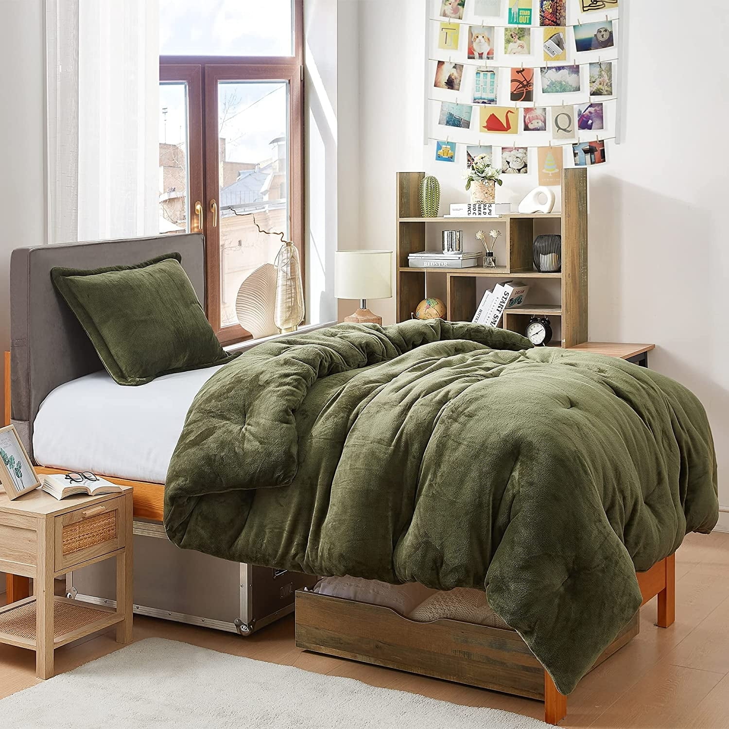 Winter Moss Twin Down Alternative Microfiber Comforter Set
