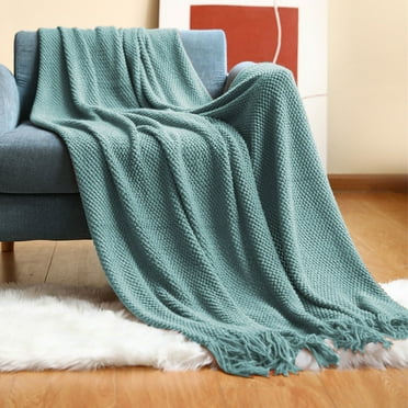 Comefolife Knit Throw Blanket for Couch, Chunky Knit Blanket, Texture Non-Shedding, Decorative Farmhouse Soft Blanket for Women Fuzzy Fleece White Blanket for Bed Sofa (50"x72", Blue)