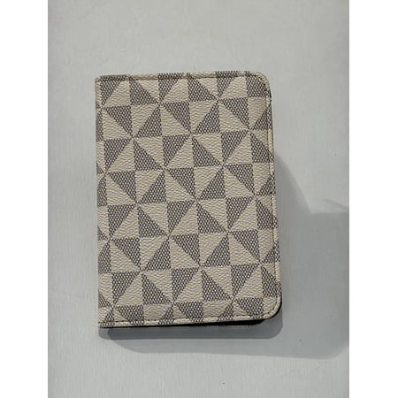ComfiTime Passport Holder – Classic Pattern Passport Travel Cover