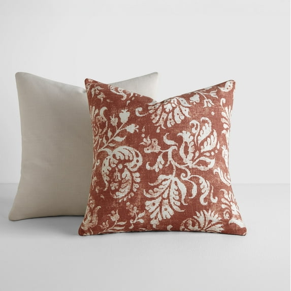 Comfort Canopy - 2-Pack Cotton Slub Decor Throw Pillows in Distressed Floral